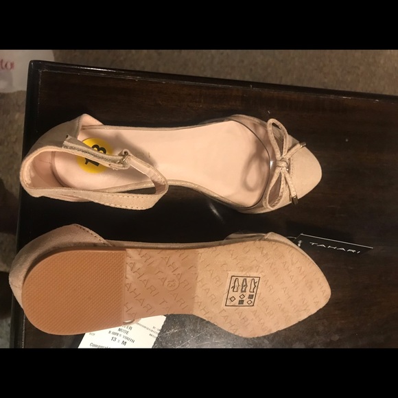 Rachel - Picture 2 of 2